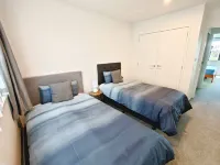 New Townhouse with VIEW - Walking to Botany Center Hotels near Howick