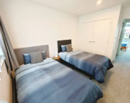 New Townhouse with VIEW - Walking to Botany Center Hotels near هاويك