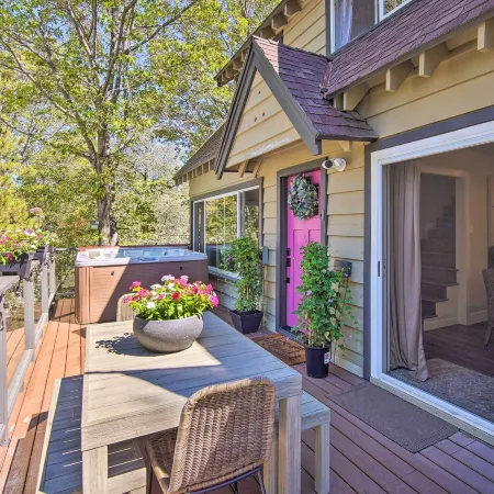 Chic Lake House w/ Furnished Deck & Hot Tub!
