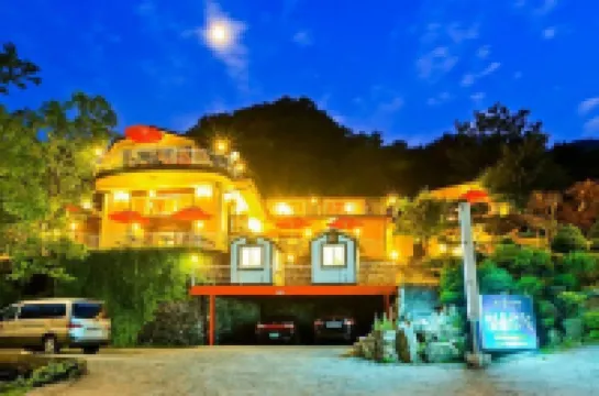 Cheungpungmyungwol Pension Hôtels à : 