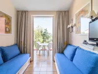 Gulf view apartments for five people
