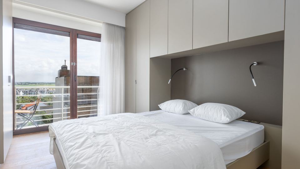 Spacious apartment on the seafront