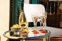 Art Apartment by Wonderful Italy