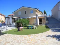 Villa in Case Alte with Heated Pool & Spa Hotel di 