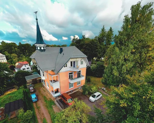 Moderne Ferienwohnung in Alter Villa am Rande des Thüringer Waldes Apfelstadtaue 호텔