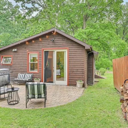 Walk to Kelsey Lake: Cassopolis Home w/ Yard!