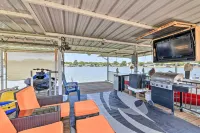 Lakefront Granbury Home, Boat Dock on-Site! - Hot Tub