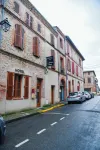 Hôtel du Vieux Pont Hotels in Pamiers