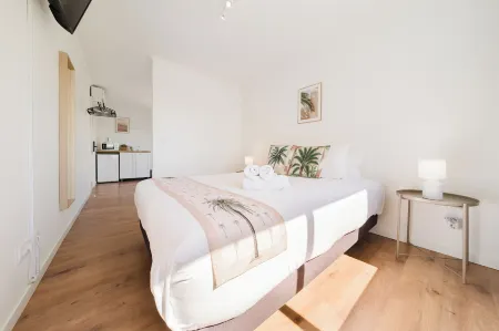 Villa Paraíso da Caparica Отели рядом со станцией Pragal