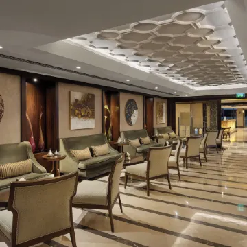 Titanic City Taksim Отели рядом с достопримечательностью «Долмабахче»