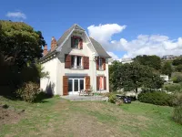 Villa in Normandy with Beach Access - Homestays