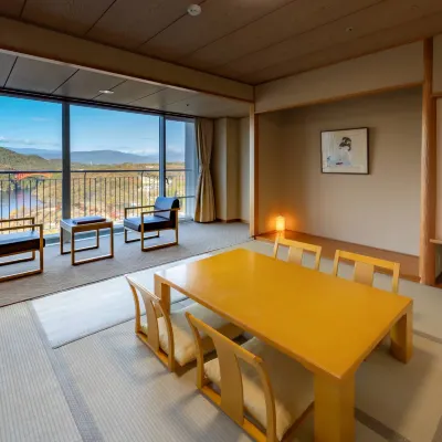 Enakyo Onsen Hotel Yuzuriha Hotel dekat JR Ena station