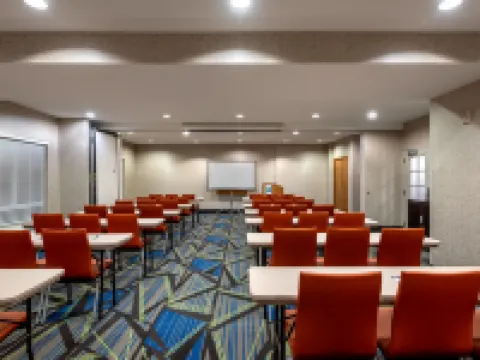 Holiday Inn Express & Suites DAPHNE-SPANISH FORT AREA by IHG Hoteles en Condado de Baldwin