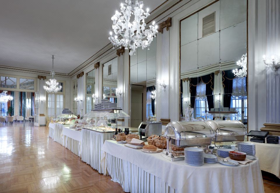 Eurostars Excelsior Hotel Over view