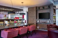 Holiday Inn Express AMSTERDAM - SLOTERDIJK STATION by IHG - bar