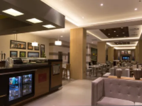 ハンプトン  イン バイ ヒルトン エルモシーリョ エルモシージョのホテル