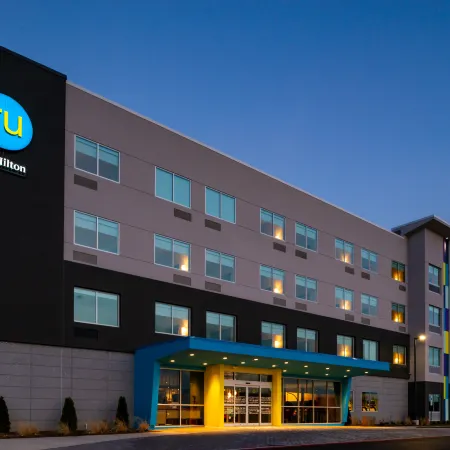 Tru by Hilton Staunton