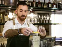 The Sebel Quay West Suites Sydney - bar