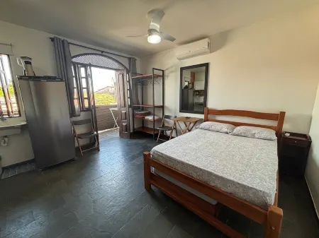 Apart Studios Pontal - Aeroporto 400 m - Centro 2,5 Km - Praia 1,5 Km Отели рядом с достопримечательностью «Sao Sebastiao Cathedral»