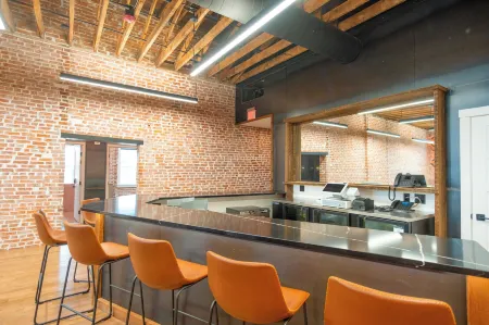 Sky Lofts Отели в г. Adams County