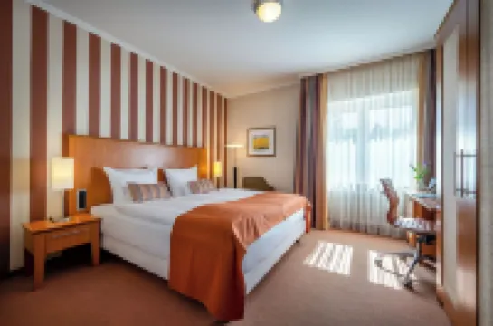 โรงแรมอินเซิล