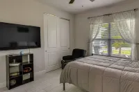 Port Saint Lucie Vacation Rental w/ Hot Tub! - balcón