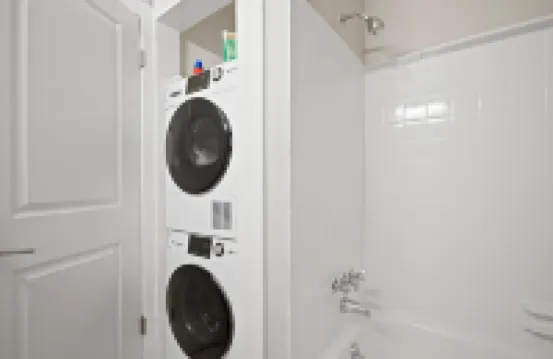 Comfortable 2BR 2BA Home Away From Home