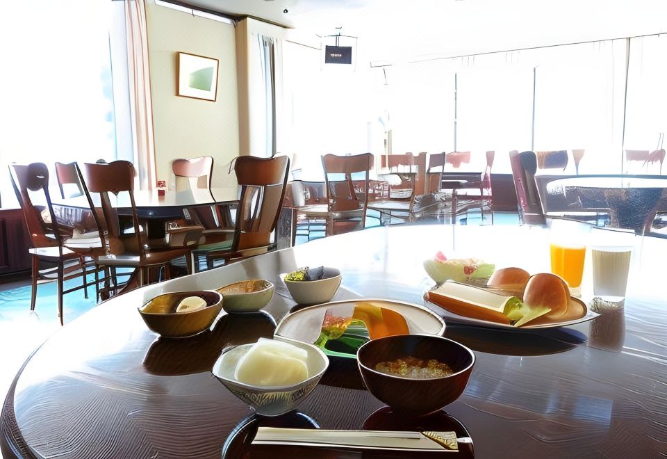 Niigata Hotel Terminal Art InnOver view