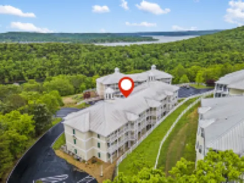 Expansive Lake Access and Two Kitchens - Charming Retreat at Ozark Vista