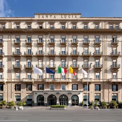 Grand Hotel Santa Lucia Hotels near Palazzo Salerno