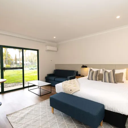 Clare Country Club Hotels in Clare
