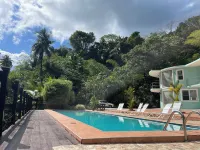 Toraille Waterfall Villas Hotels in Malgretoute