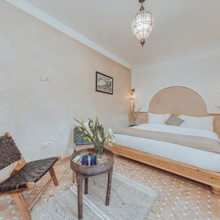 RIAD VALENTINE