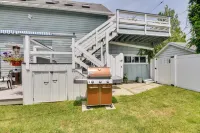 Pet-Friendly Loft Vacation Rental w/ Fire Pit!