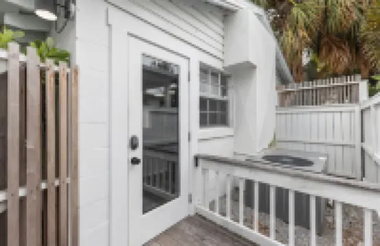 La Casita - Steps From 7th Ave