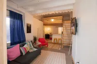 Tiny Cottage - Big Loft