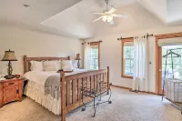 Spacious Lake Arrowhead Home w/ Putting Green - 3-Star