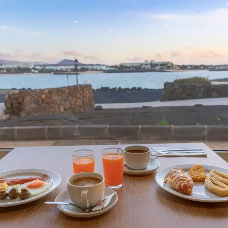 Apartamentos Galeon Playa