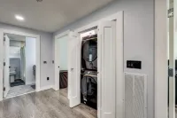 4 Mi to Metlife Stadium: Modern Retreat!