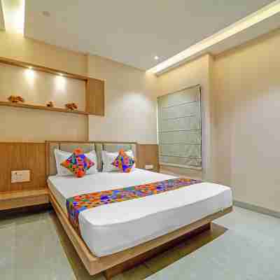 FabHotel Shri Shreeyam Stay Rooms