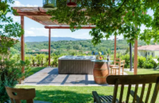 Villa Catia Farmhouse, Three Luxury Bedrooms, a Jacuzzi Pool and a Dream-Like Getaway Experience