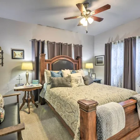 Waco Bearadise Bungalow 2 Mi to Magnolia Market!