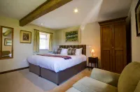 The Moonraker Hotel Hotels in Trowbridge