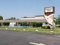 Falcon Inn โรงแรมใกล้เวฟส์อินดอร์วอเตอร์พาร์ค