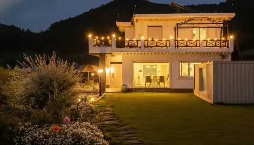 Yeosu La Rosa Private Pool Villa Pension - Bergblick