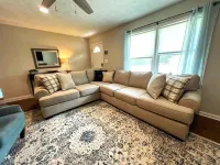 941 Pine Manor Family - Country Houses