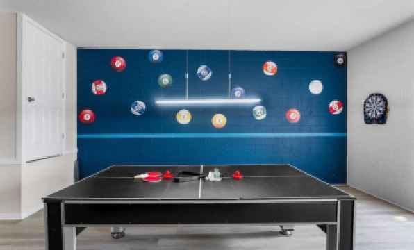 Make Memories in This 6 Bedroom With Private Pool