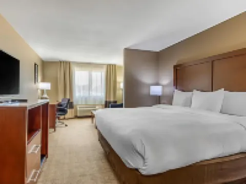 Comfort Inn & Suites Hotels in Pike County