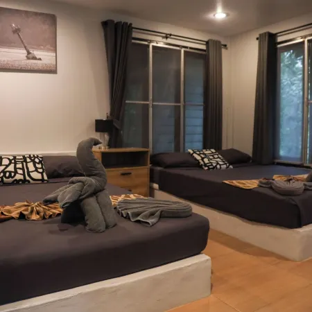 Shiralea Backpackers Resort Отели рядом с достопримечательностью «Пляж Салад-Бич»