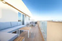 Luxury PH - Terrace & Jacuzzi & Sunbeds - Homestays